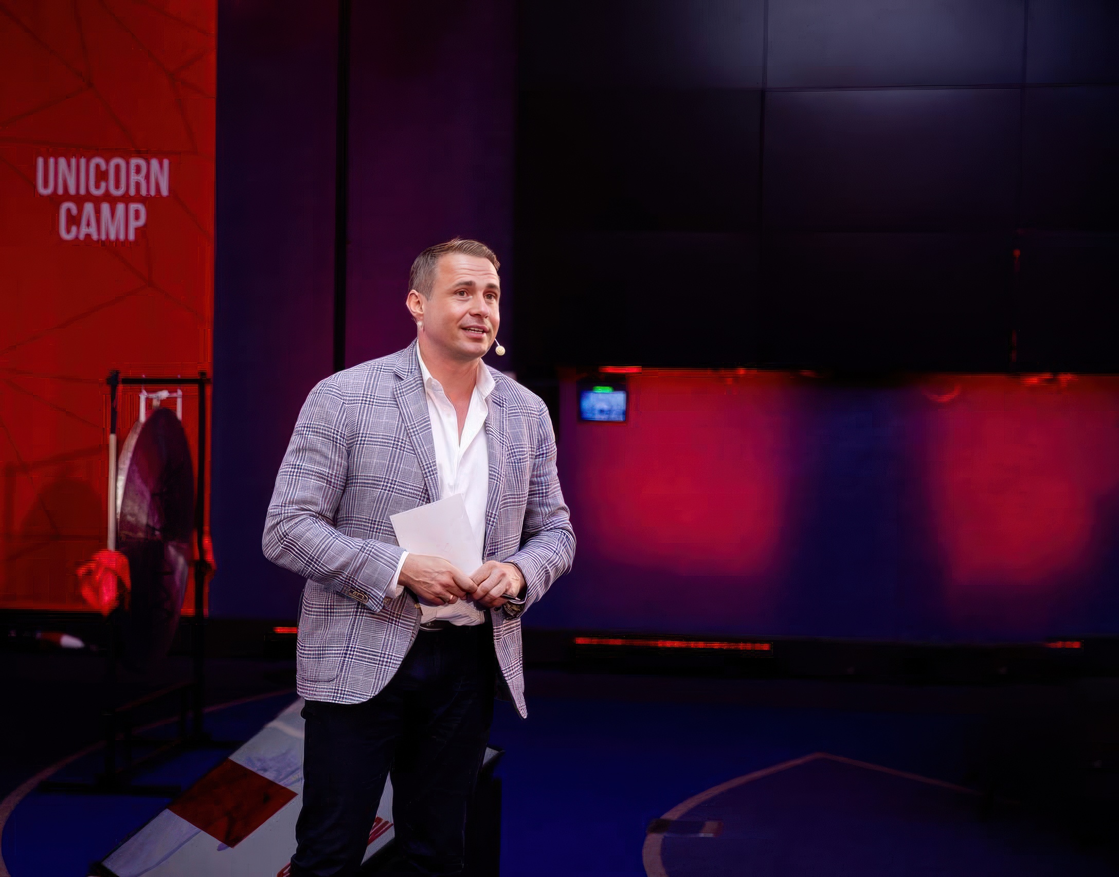 «Охота за единорогами» - Business StandUp тур Оскара Хартманна